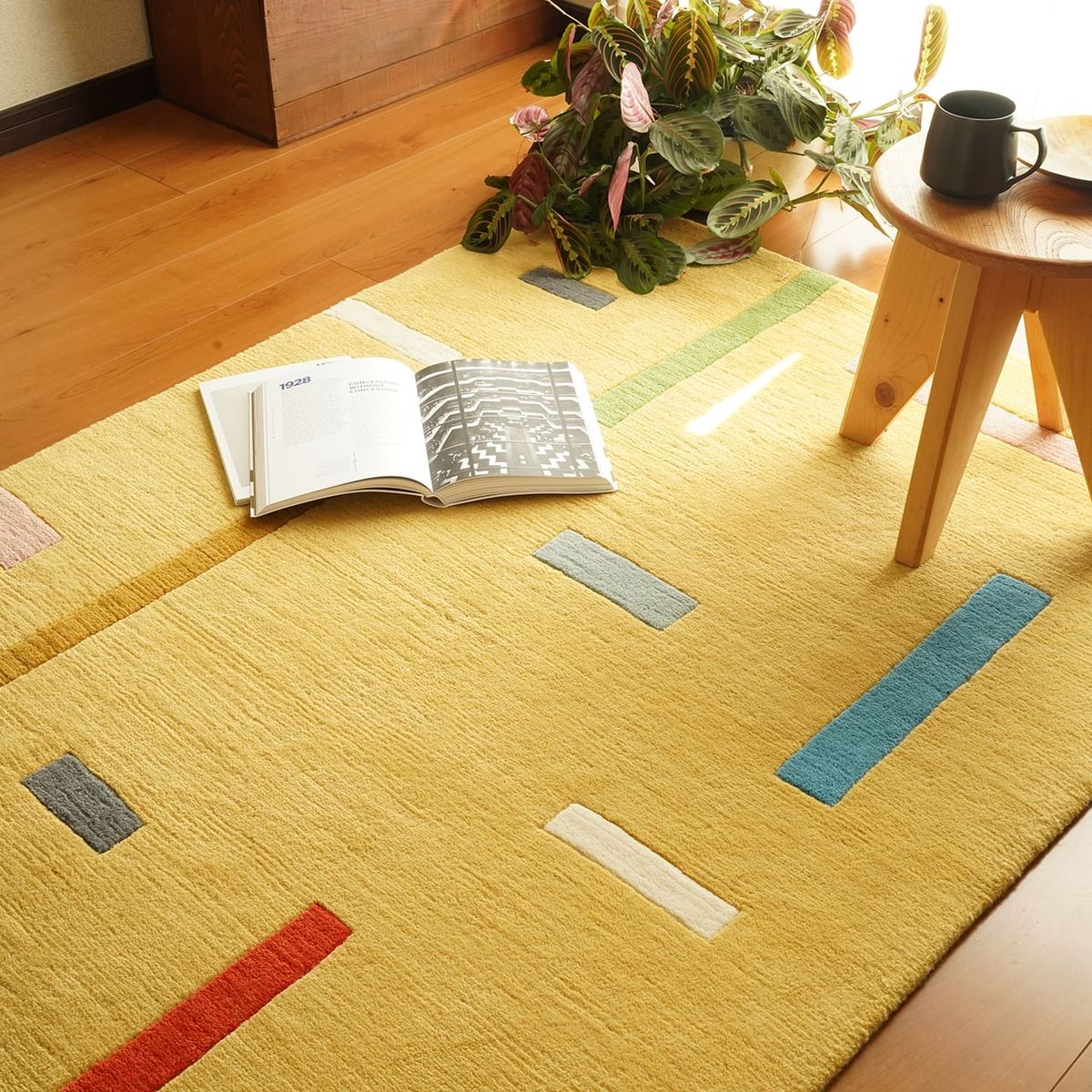 MACHIY_FLOOR RUG_フロアラグ_ウールラグ_手紡ぎ手織り terrier de sautillé 服飾雑貨・アパレルの