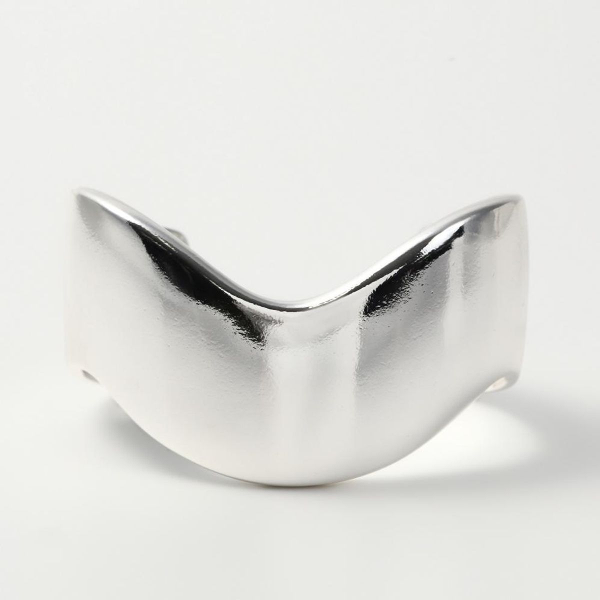 Thickness asymmetry wave Bangle | Nothing And Others | 服飾雑貨